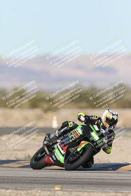 media/Dec-04-2025-Racers Edge (Thu) [[5ebc9f124d]]/3-B Group/2-Session 1 (Turn 4 Entry)/